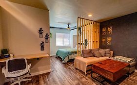 Private-Suite, Kitchen, Laundry, Rainfall Shower, 4Ktv