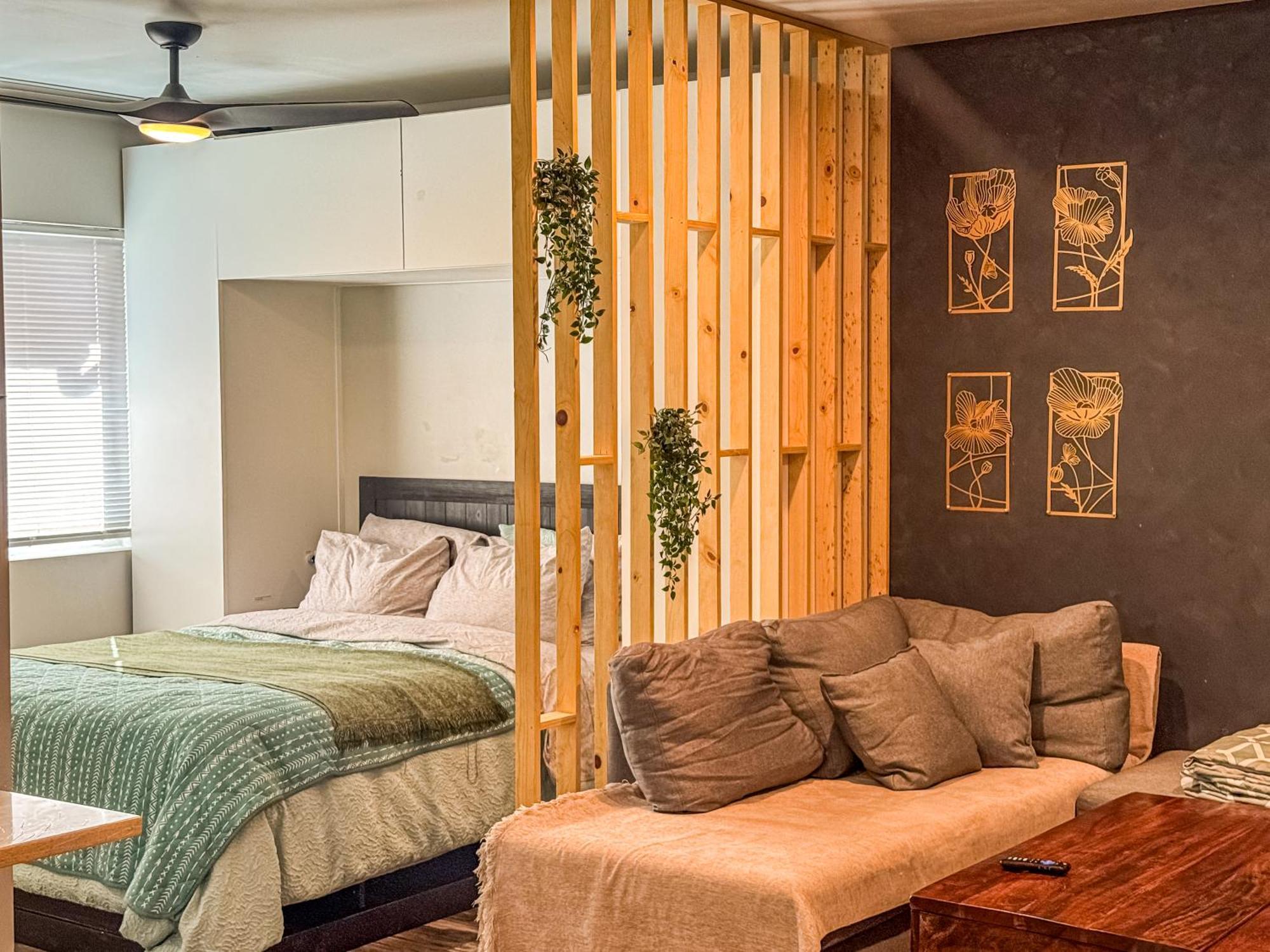 Private-Suite, Kitchen, Laundry, Rainfall Shower, 4Ktv El Centro Exterior photo